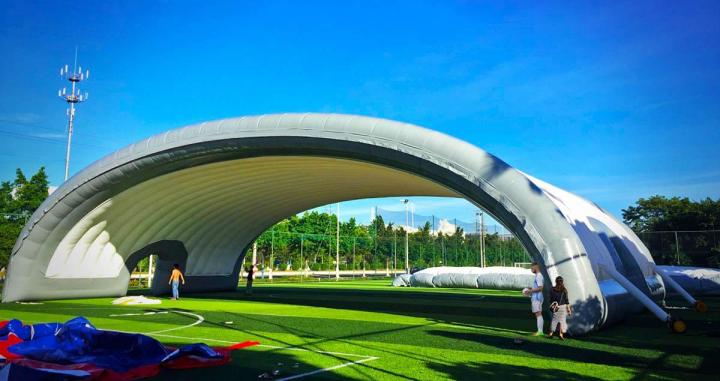 Des dômes sportifs de qualité à votre disposition.